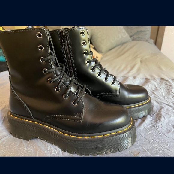 Dr. Martens Shoes - Dr. Martens Platform